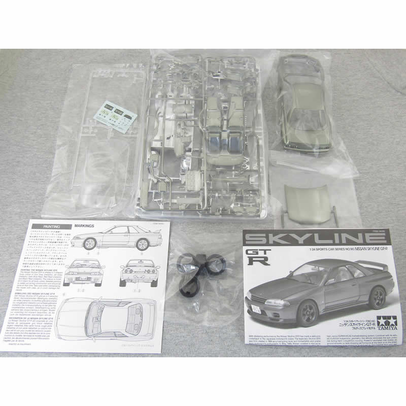 TAM24090-1500 Nissan Skyline Metallic 1/24 Scale Plastic Model Kit Tamiya 3rd Image