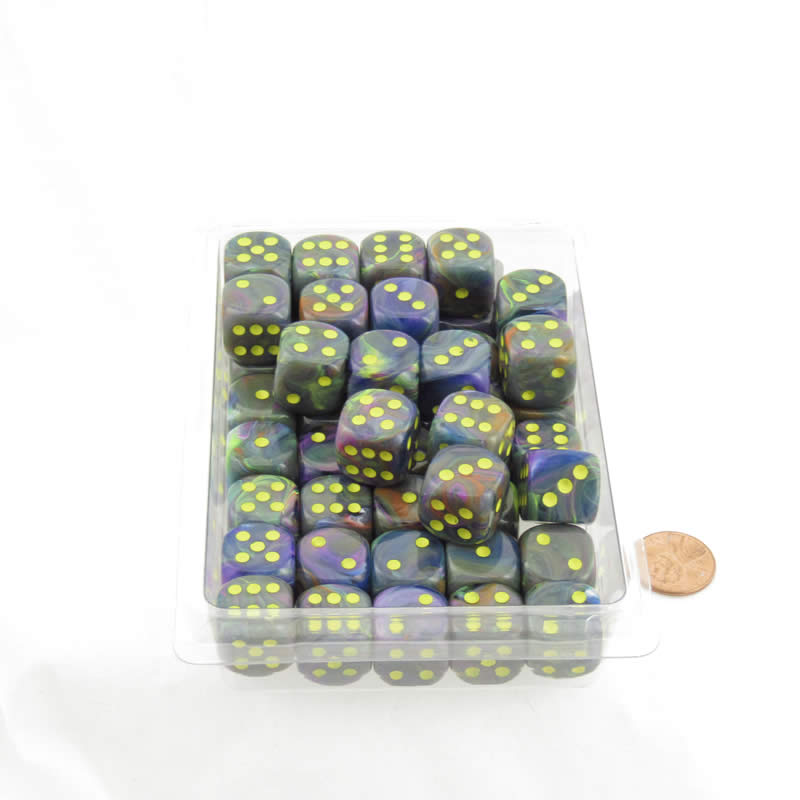 WCXDF1669E50 Rio Festive Dice with Yellow Pips 16mm (5/8in) D6 Pack of 50 Main Image