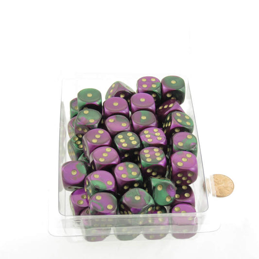 WCXDG1634E50 Green Purple Gemini Dice Gold Pips D6 16mm Bulk Pack of 50 Main Image