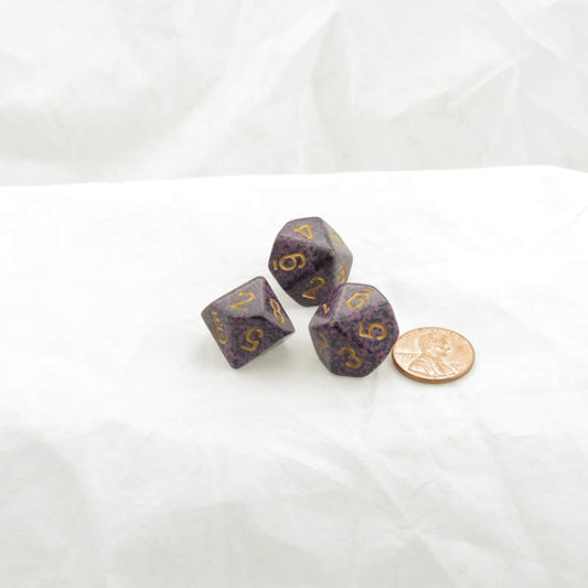 WKP06083E3 Hurricane Elemental Dice Gold Numbers D10 16mm Pack of 3 Main Image